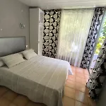 Apartamento Paradero Las Americas Con Jardin *